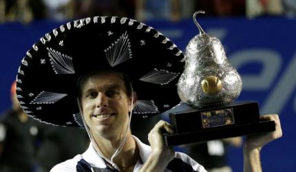 Querrey thrashes Nadal in Mexico Open final