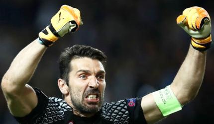 Buffon celebrates 100th Juve Champions League game in style