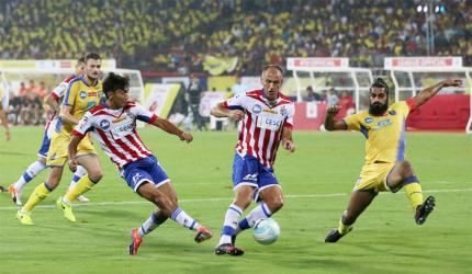 ISL 4: ATK-Kerala Blasters play out goalless draw in opener