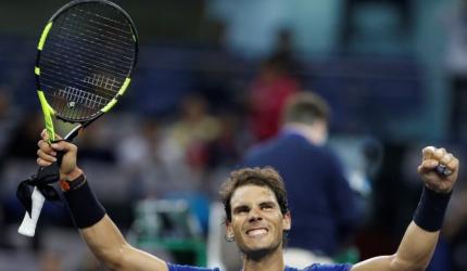 Nadal crushes Fognini to reach Shanghai quarters
