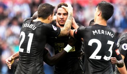 EPL PIX: Newcastle down Swansea; Burnley put heat on Palace