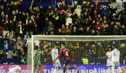 Struggling Real Madrid held by Levante