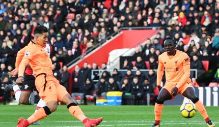 EPL PHOTOS: Liverpool down Saints; Newcastle shock Manchester United