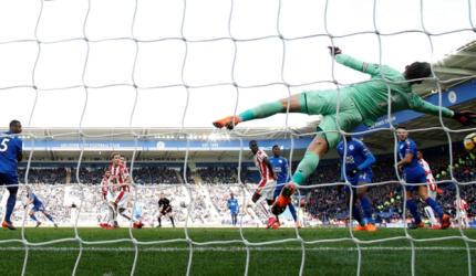 EPL: Butland howler gifts Leicester an equaliser