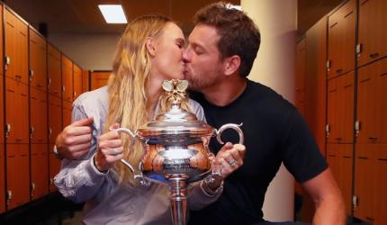 Hugs all round as Wozniacki completes return from wilderness