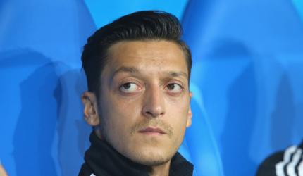 Erdogan says treatment of Ozil racist and unacceptable