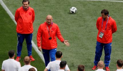 Song mocking Russian World Cup team goes viral