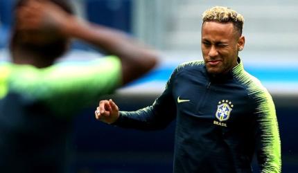 Costa Rica coach may use two players to man mark Neymar