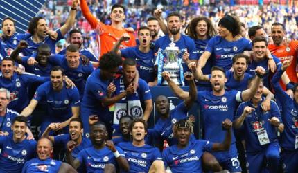 Chelsea edge Man United in Cup final with Hazard penalty