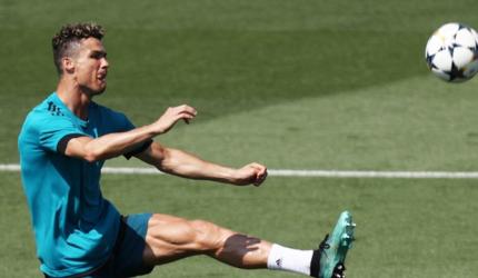 Juve shares rise over Ronaldo transfer rumours