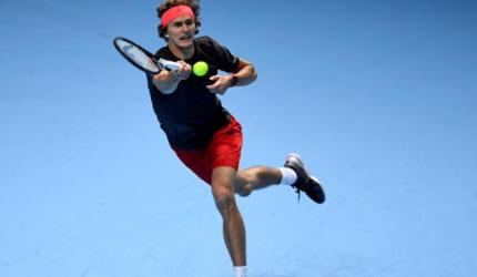 ATP Finals: Zverev beats Isner to reach last four