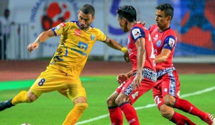 Cahill scores first ISL goal as Kerala rally to hold Jamshedpur