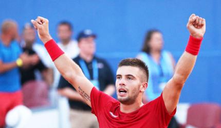 Cool Coric steers Croatia into Davis Cup final with France