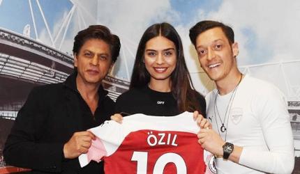 PIX: SRK hosted by Arsenal's Ozil at the Emirates