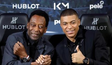 Soccer great Pele hospitalised with urinary infection