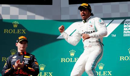 F1 Pit lane tales: Hamilton hails teamwork