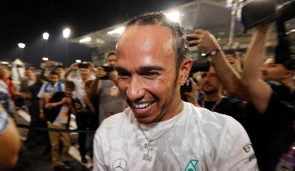 Hamilton not ruling out a Ferrari switch