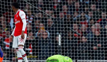EPL PICS: Chelsea down Arsenal in ill-tempered derby