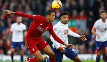 EPL PIX: Liverpool back on top, United win at Fulham
