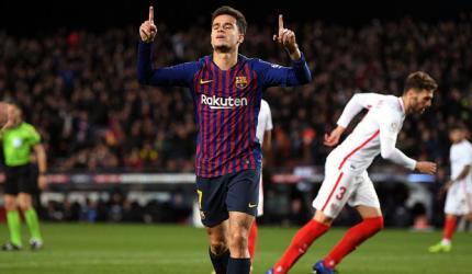 PHOTOS: Barcelona demolish Sevilla; Nantes pay tribute to Sala