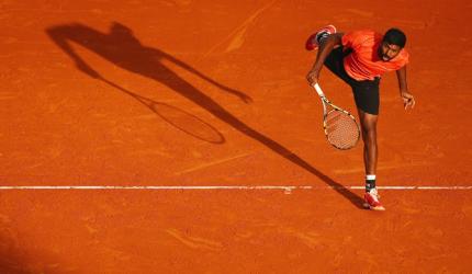 Bopanna crashes out of French Open