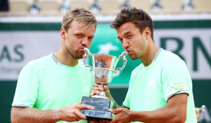 Unseeded Krawietz and Mies win men's doubles title