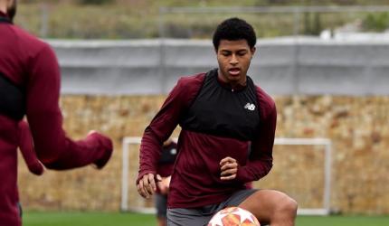 Liverpool v Barca: Klopp says Brewster ready for debut