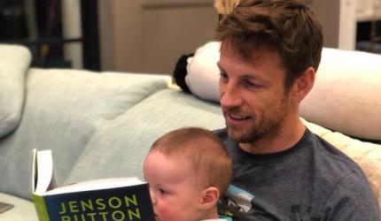 F1 Virtual GP: Button wins Legends race