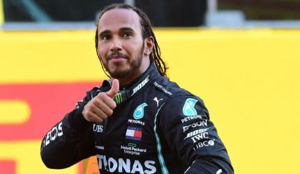 COVID negative Hamilton to race in Abu Dhabi 