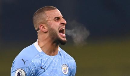 Man City's Jesus, Walker test positive for COVID-19