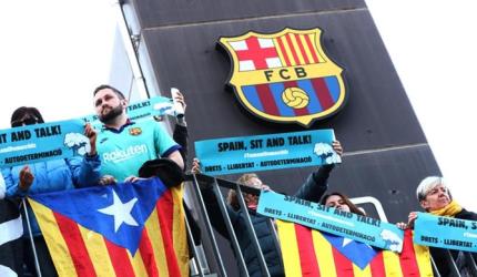 Barca look for stadium sponsor to fight coronavirus