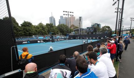 Weather allows Aus Open qualifying to start on time