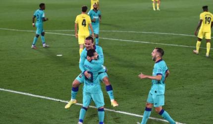 La Liga Pics: Barca outclass Villarreal