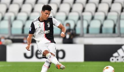 Ronaldo scores 50th Serie A goal; Juve near title