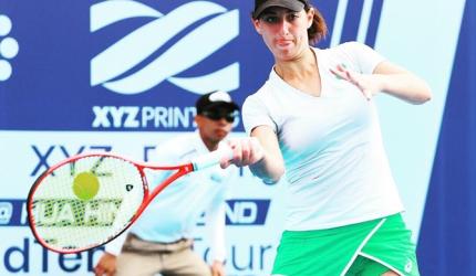 Young Algerian wins support after challenging Thiem