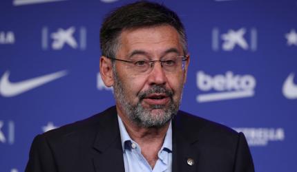 Barcelona president Bartomeu resigns after Messi row