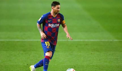 No winners as Messi decides to stay at Barcelona