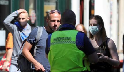 Shut up! Dutch PM tells cheering soccer fans