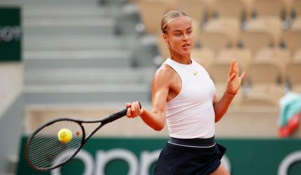 PICS: Schmiedlova stuns Azarenka; Nadal, Thiem cruise