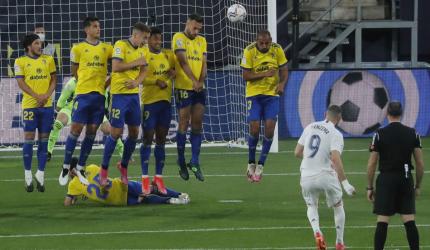 Football PIX: Benzema sends Real on top; Juve climb