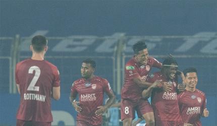 ISL: NorthEast United hold Mumbai in exciting tie