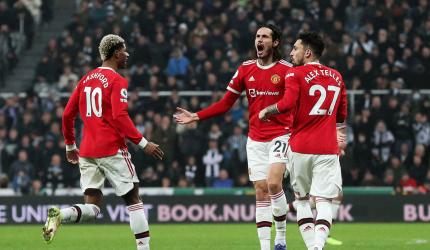 EPL: Cavani salvages point for Man United at Newcastle