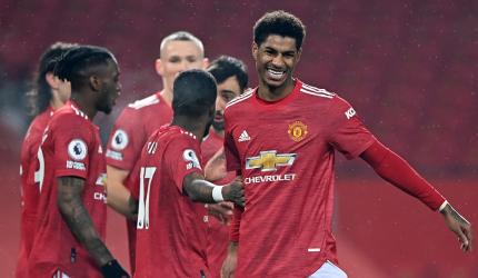 EPL: United hit nine; Saints and Arsenal end with nine