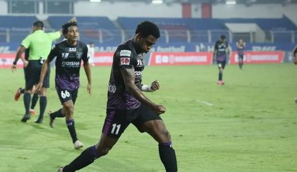 ISL: Kerala miss out on another win, held by Odisha