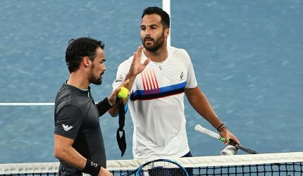 PICS: Ugly end to Fognini-Caruso four-hour duel