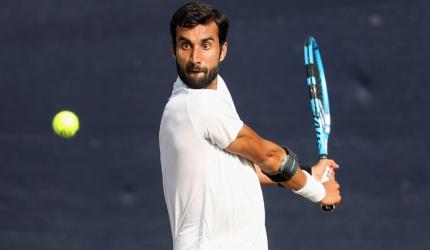 Pakistan issues visas to Indian Davis Cup team