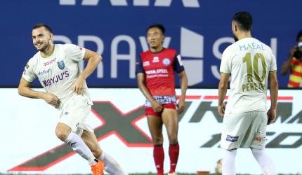 Indian Soccer: Kerala Blasters stun Jamshedpur FC