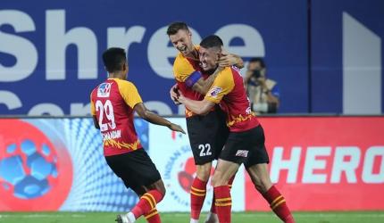 Indian Soccer: Neville secures draw for SC East Bengal