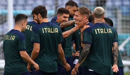 Ambitious Italy face talented Turkey in Euro opener