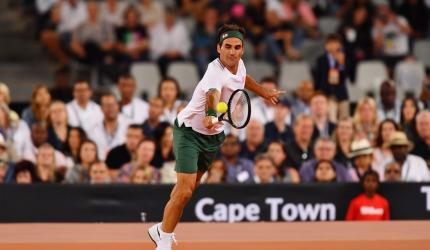 Federer 'pumped up' for return in Doha